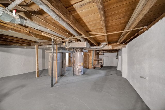 2209 CHESTNUT Street, Erie, PA 16502