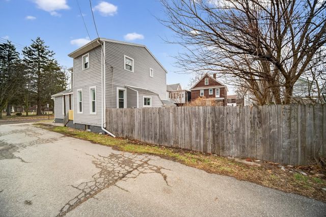 2209 CHESTNUT Street, Erie, PA 16502