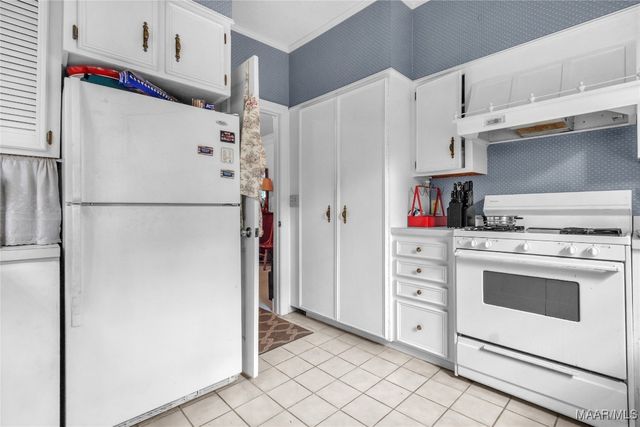 414 Perry Hill Road, Montgomery, AL 36109