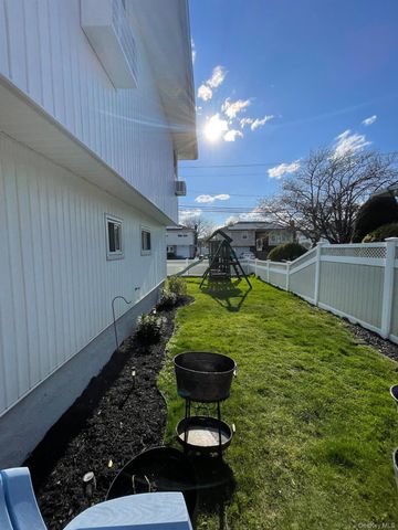 341 Green Court, Oceanside, NY 11572
