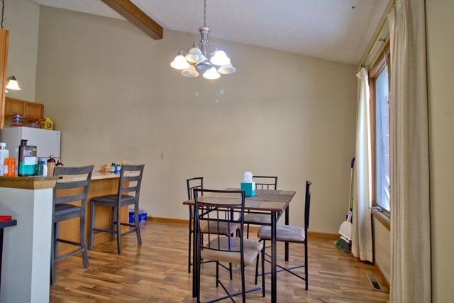 214 Shawnee Trail, Shakopee, MN 55379