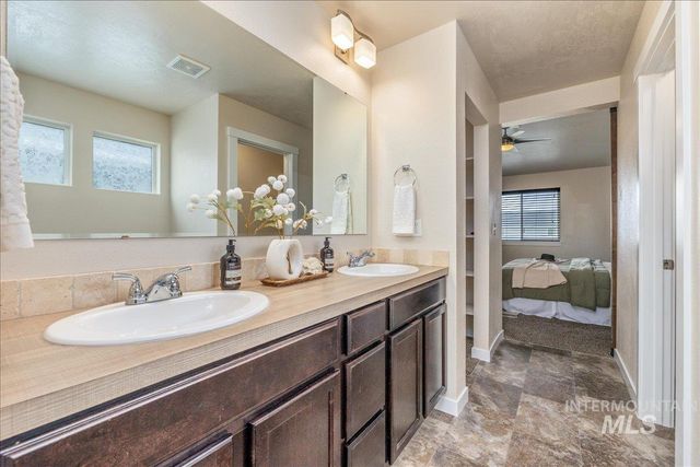 8129 S Carpenter, Boise, ID 83709