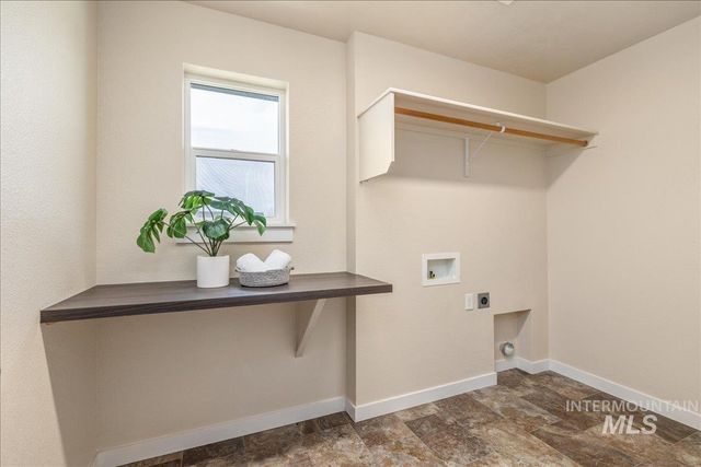 8129 S Carpenter, Boise, ID 83709