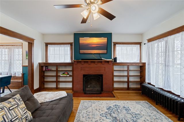 25 N Main St, Geneva City, NY 14456