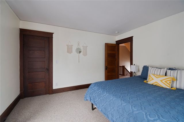 25 N Main St, Geneva City, NY 14456