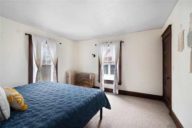 25 N Main St, Geneva City, NY 14456