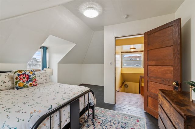 25 N Main St, Geneva City, NY 14456