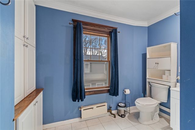 25 N Main St, Geneva City, NY 14456