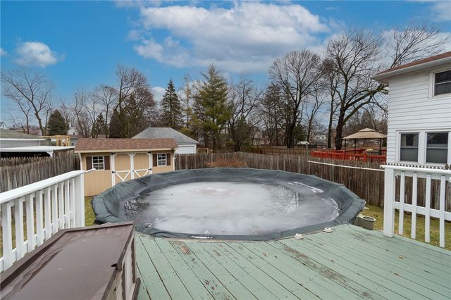 25 N Main St, Geneva City, NY 14456