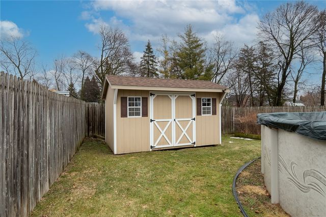 25 N Main St, Geneva City, NY 14456