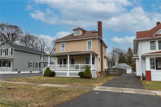 25 N Main St, Geneva City, NY 14456