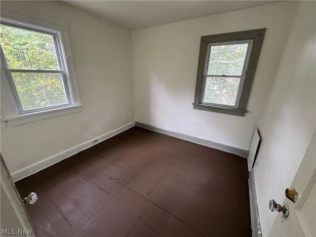 2982 Martin Luther King Jr Drive Down, Cleveland, OH 44104