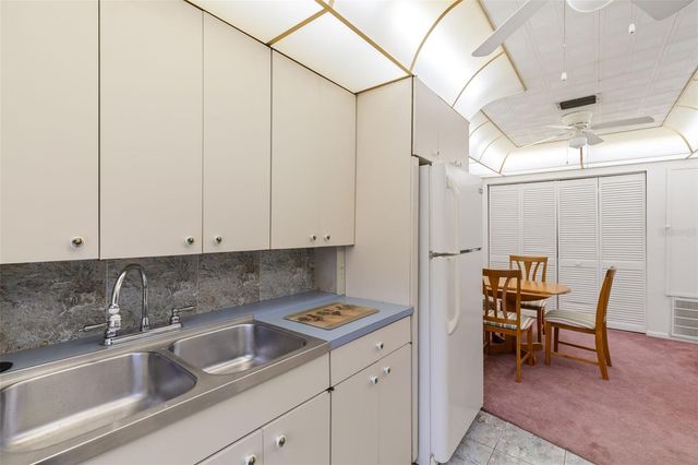 3275 37TH WAY S D, St Petersburg, FL 33711