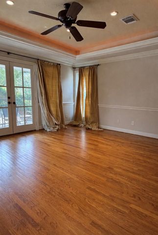 3752 Rice Boulevard, West University Place, TX 77005