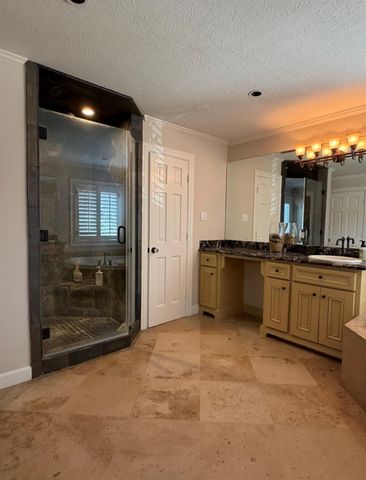 3752 Rice Boulevard, West University Place, TX 77005