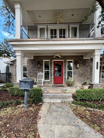 3752 Rice Boulevard, West University Place, TX 77005