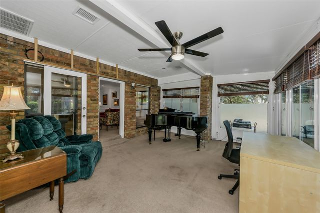 4020 Flintridge Drive, Irving, TX 75038