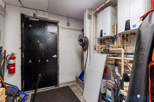 2614 W Cary St, Richmond, VA 23220