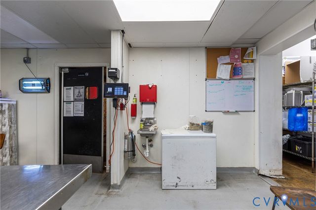 2614 W Cary St, Richmond, VA 23220