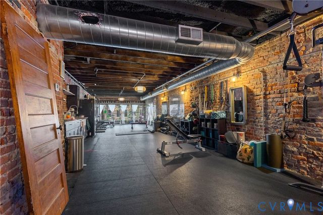 2614 W Cary St, Richmond, VA 23220