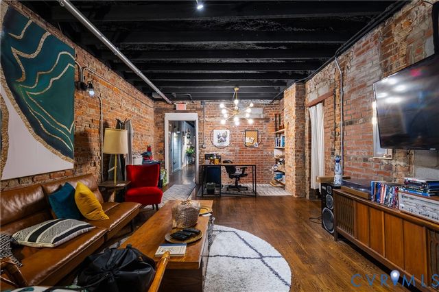 2614 W Cary St, Richmond, VA 23220