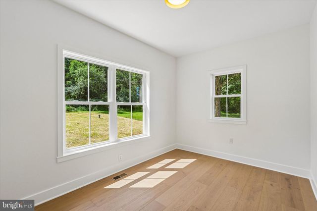 780 E CEDARVILLE RD, Pottstown, PA 19465