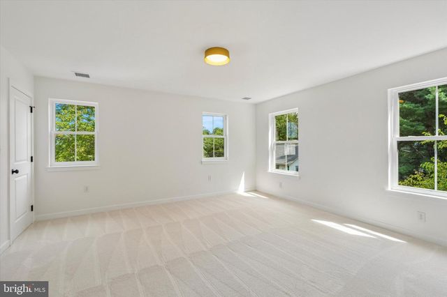 780 E CEDARVILLE RD, Pottstown, PA 19465