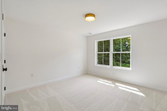 780 E CEDARVILLE RD, Pottstown, PA 19465