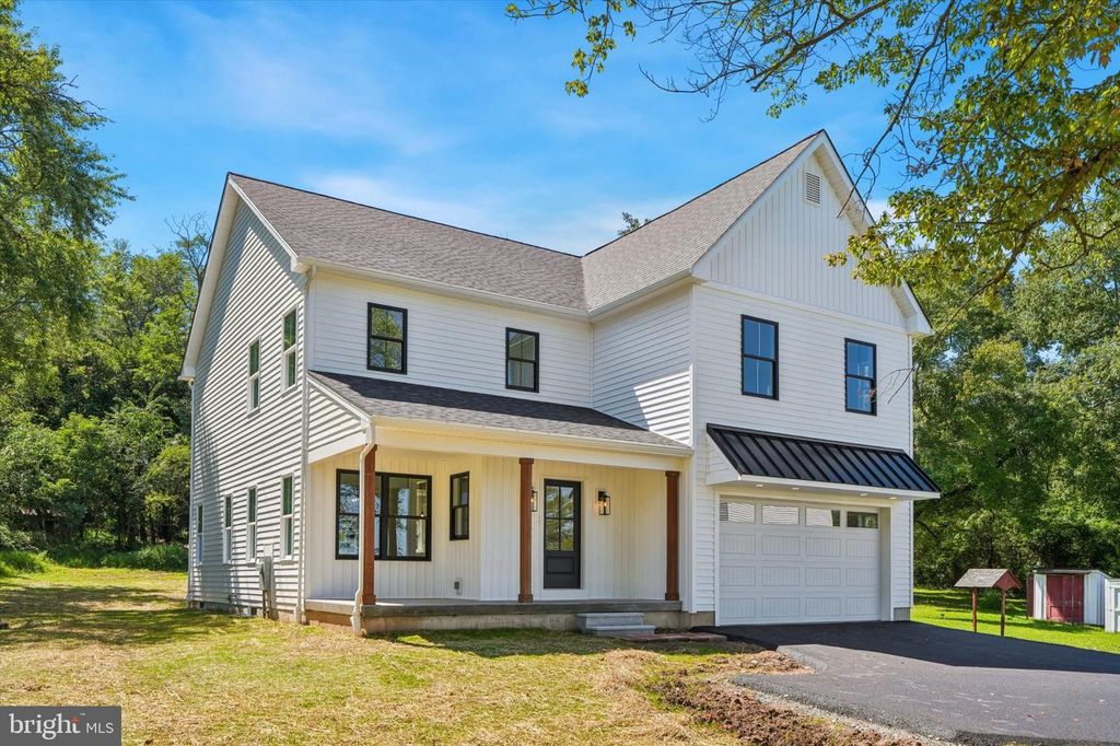 780 E CEDARVILLE RD, Pottstown, PA 19465