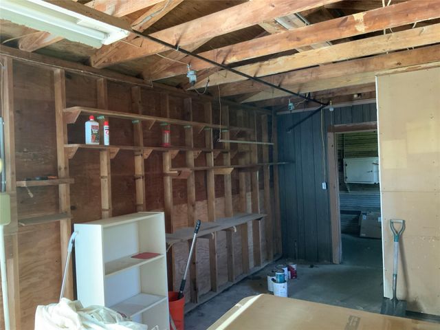 408 S Grimes ST, Giddings, TX 78942