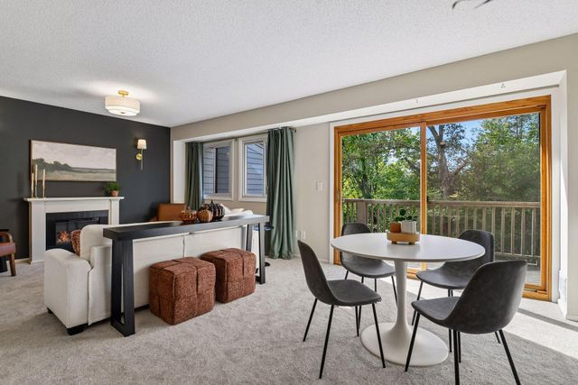 8948 Neill Lake Road B, Eden Prairie, MN 55347