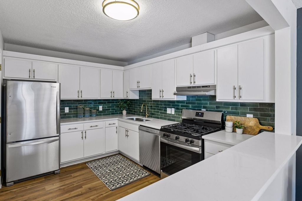 8948 Neill Lake Road B, Eden Prairie, MN 55347 — photo 5