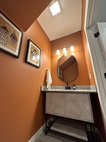 870 Illinois Avenue, Centerton, AR 72719