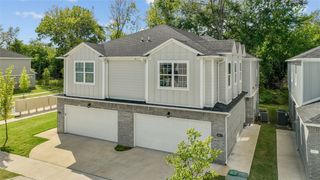 955 S Benchmark Lane, Fayetteville, AR 72704