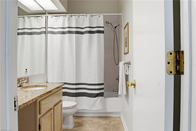 1309 Quail Creek Holw Apt B, Chesapeake, VA 23320