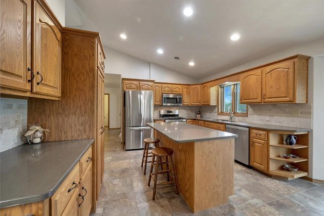 3605 SOLITUDE ROAD, De Pere, WI 54115