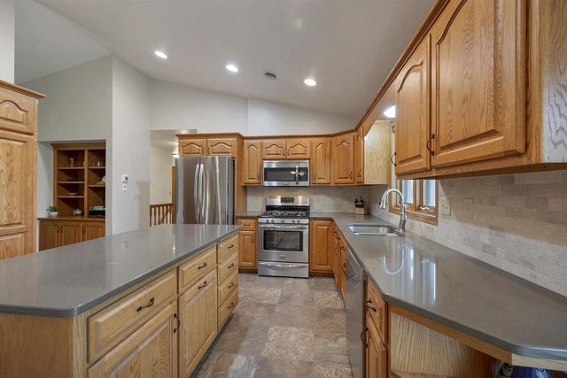 3605 SOLITUDE ROAD, De Pere, WI 54115