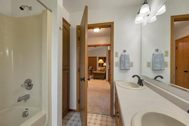 3605 SOLITUDE ROAD, De Pere, WI 54115