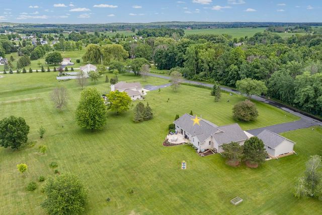 3605 SOLITUDE ROAD, De Pere, WI 54115