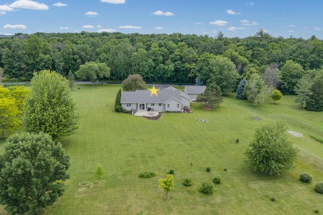 3605 SOLITUDE ROAD, De Pere, WI 54115