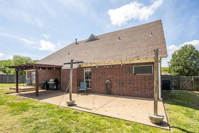75 CYPRESS GROVE CV, Oakland, TN 38060