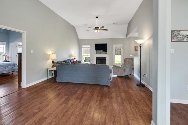 75 CYPRESS GROVE CV, Oakland, TN 38060