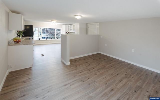 505 Leroy Av J, Molalla, OR 97038