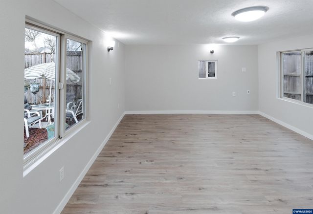 505 Leroy Av J, Molalla, OR 97038