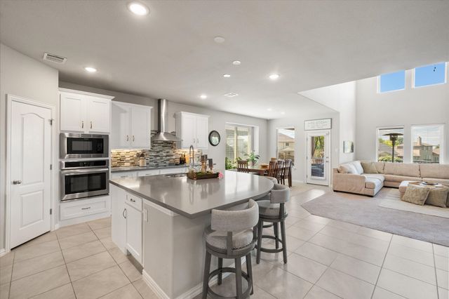 444 Windy Knoll, Burleson, TX 76028