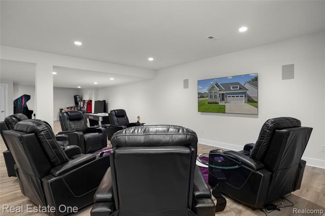 7656 Dunlap Court, West Bloomfield, MI 48322