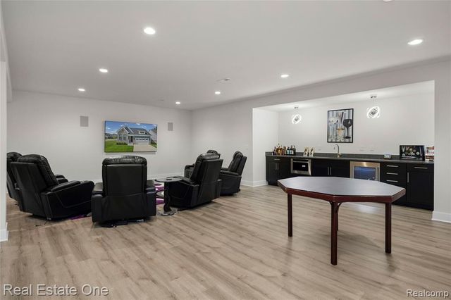 7656 Dunlap Court, West Bloomfield, MI 48322