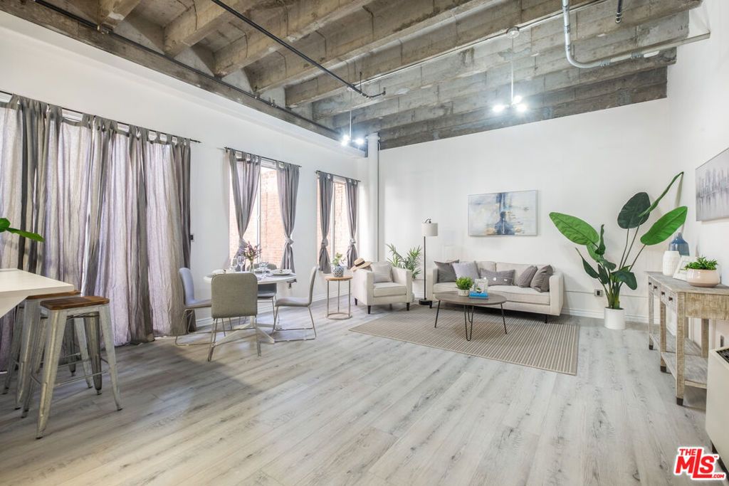 312 W 5th Street 606, Los Angeles, CA 90013 — exterior