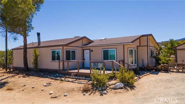 2033 Hollister Road, Pinon Hills, CA 92372