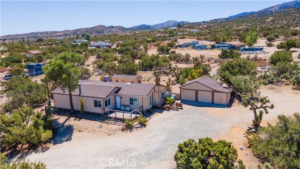 2033 Hollister Road, Pinon Hills, CA 92372